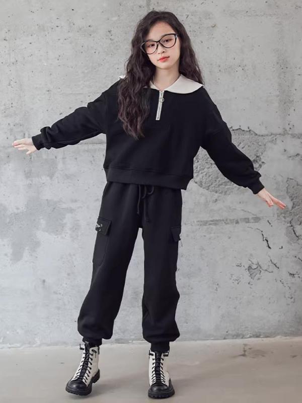 ・カテゴリ: キッズセットアップ・対象性別: 女性・スタイル: 韓国風・セット内容: パンツセット（2点セット）・対象年齢: 中大童（8歳以上、140cm以上）・袖丈: 長袖・フード: なし・パンツ丈: 長ズボン・生地加工: 起毛、柔軟処理・厚さ: 極厚・柄: 無地・主な素材: 綿100%・安全基準: B類・留め具の種類: プルオーバー・カラー展開: ブラック裏起毛パーカー、ブラウン裏起毛パーカー、ブラック裏起毛カーゴパンツ・サイズ展開: 120cm、130cm、140cm、150cm、160cm、165cm