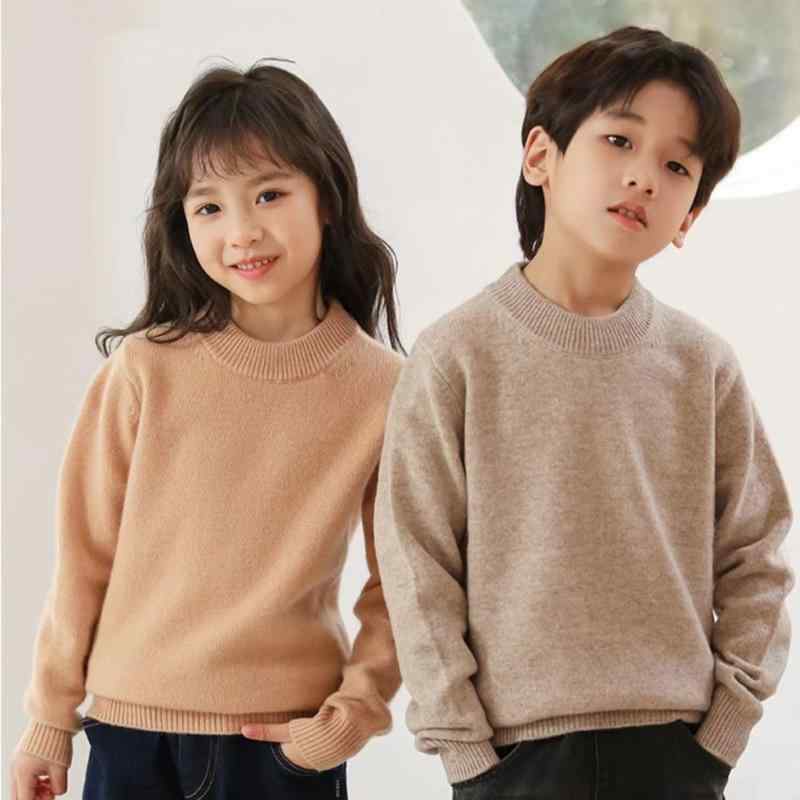 ・カテゴリ: キッズセーター・性別: 男女兼用・生地加工: 柔軟処理・スタイル: 韓国風・対象年齢: 中小児（3～8歳、100～140cm）・毛糸の太さ: 普通・厚さ: 極厚・袖丈: 長袖・柄: 無地・デザイン詳細: スポーツ・素材: 包芯紗（コアスパンヤーン）・主な素材の割合: ポリエステル70%・安全基準: A類・ネックライン: クルーネック・カラー展開: ブラック、ミディアムグレー、キャメル、グラスグリーン、オレンジイエロー、ライトパープル、ウォームアプリコット、スカイブルー、ロイヤルブルー・サイズ展開: 100cm、110cm、120cm、130cm、140cm、150cm、160cm、170cm
