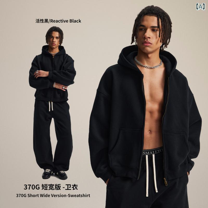 ・カテゴリ: パーカー・スタイル: アメリカンレトロ・ネックライン: クルーネック・袖丈: 長袖・フード: あり・厚さ: 裏起毛・サイズ誤差: 1-3cm・主な素材: コットン42%、ポリエステル58%・生地: コットン混紡・着用シーン: カジュアル・柄: 無地・ディテール: リブ裾・シルエット: ルーズフィット・ポケット: 立体パッチポケット・カラー展開: アクティブブラック、ダークグレー、ブラウン、杢グレー、ネイビー、エデングリーン・サイズ展開: S、M、L、XL、XXL・対象: ティーンエイジャー、メンズ・重量: 約350g