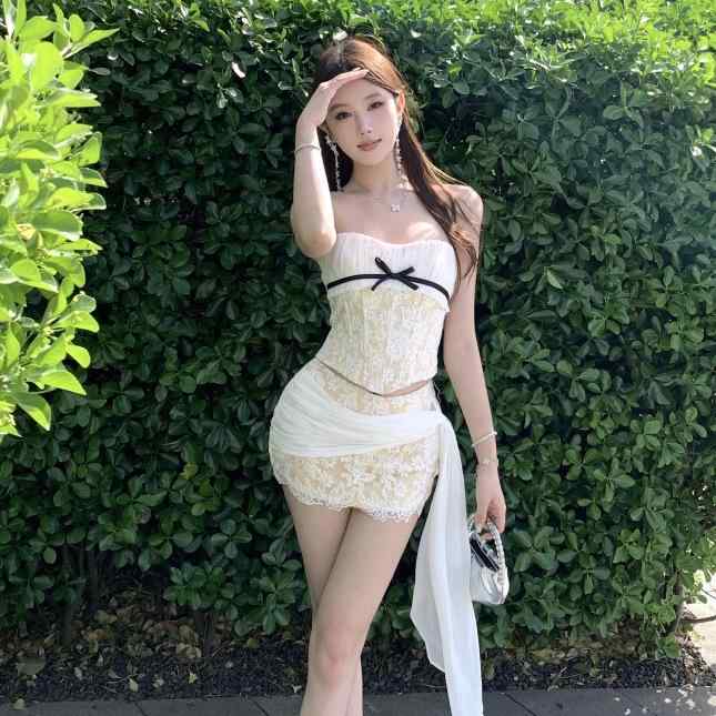・カテゴリ: カジュアルスーツ・スタイル: セクシー・主な素材: ポリエステル100%・柄: 無地・スカート丈: ミニスカート・デザイン: チュール、切り替え・セット内容: スカートスーツ・袖丈: ノースリーブ・性別: 女性用・カラー展開: アプリコット・サイズ展開: S、M、L