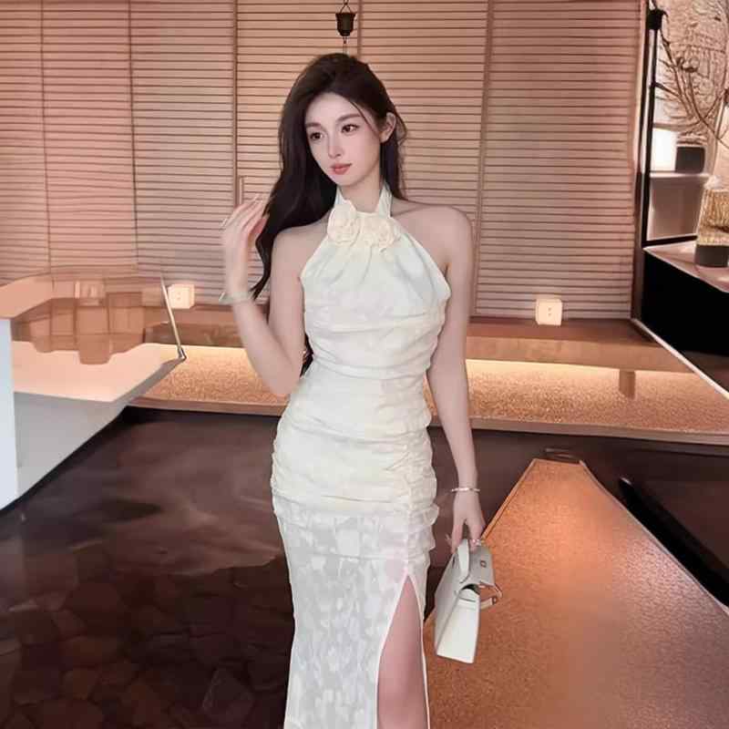 ・カテゴリ: カジュアルスーツ・スタイル: セクシー・主な素材: ポリエステル50%以上70%未満・スカート丈: ロング丈・柄: 無地・デザイン特徴: ファスナー、フラワー装飾・カラー展開: ミルクアプリコット・サイズ展開: S、M、L、XL・袖丈: ノースリーブ・性別: レディース