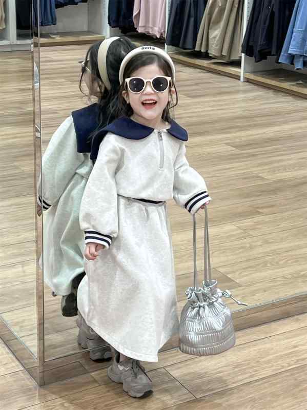 ・カテゴリ: 子供服セット・性別: レディース・スタイル: 韓国風・セット内容: スカートセット、2点セット・対象年齢: 中小童（3～8歳、100～140cm）・袖丈: 長袖・フード: フードなし・生地加工: 柔軟処理・厚さ: 普通・柄: 無地・素材: ニット、綿100%・安全基準: B類・留め具仕様: プルオーバー・カラー展開: 画像通り・サイズ展開: 90cm、100cm、110cm、120cm、130cm、140cm