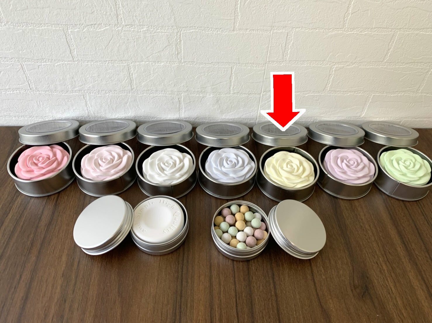 【必見プレゼント企画】 アンドエスエイチ アロマストーン イエロー [ アロマ / ストーン / アロマオイル / アロマプレート / ディフューザー / エッセンシャルオイル / 香り / アロマグッズ / おしゃれ / 寝室 / 玄関 / デスク ]『1』【 定形外 送料無料 】