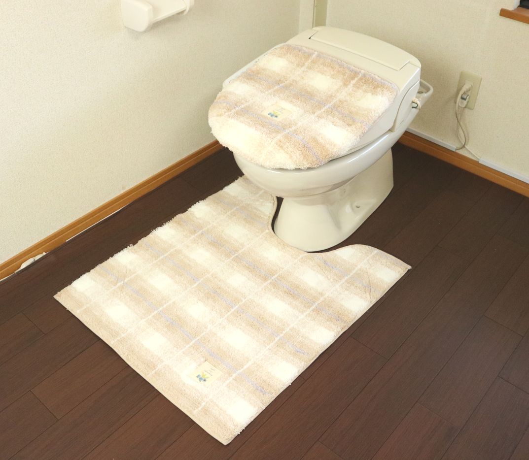 Proバイダー堺駅前店のトイレマット ロング おしゃれ 2点 セット かわいい フルーツ ベージュ ブルーベリー チェック ふたカバー マット ピンク ブラウン オカ フライス frais プレゼント｜アングル2