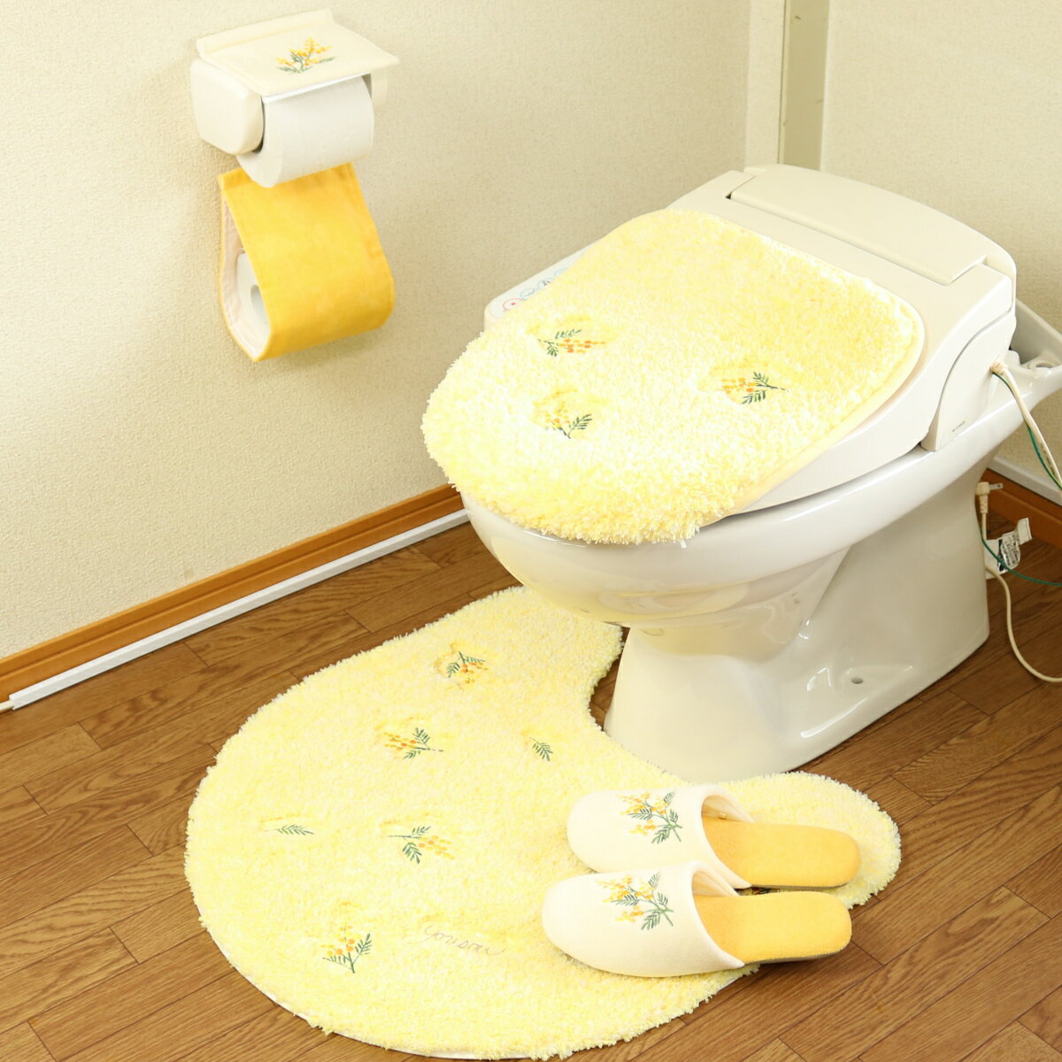 高級 トイレマット 4点 セット イエロー 北欧 金運の黄色 風水 吸着タイプ ふたカバー ペーパーホルダ..