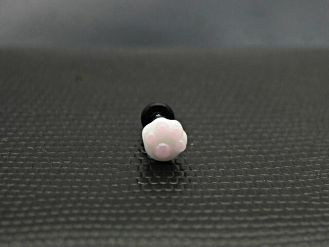 【ボディピアス】ガラスボディピアス☆にくきゅう8G：3ミリサイズ ピンクカラーパイレックスガラス