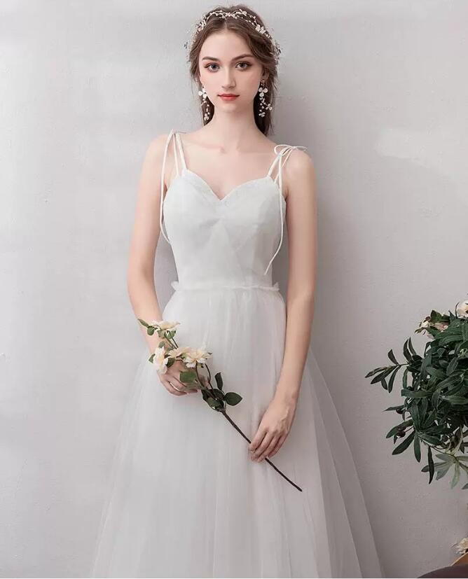 【送料無料】ウェディングドレス シンプル 高級感 お花嫁ドレス キャミソールドレス Vネック 前撮り/後撮り 結婚式 挙式 白 ロングドレス 編み上げ フォトウェディング撮影 パーティードレス 二次会 演奏会 ピアノ ブライダル 海外旅行 披露宴 ワンピース ロマンティック
