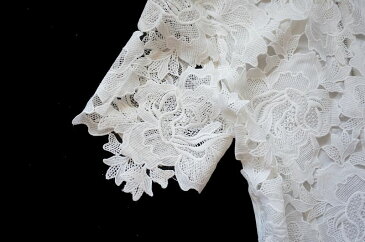 アウトレット 訳あり 花の刺繍レースがとても綺麗なトップス、前面総レース ホワイト 白