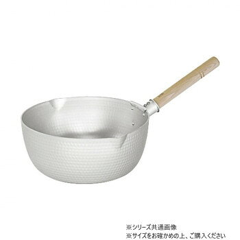 「北海道・沖縄・離島・一部地域へのお届けは別途送料を請求させていただきます。」「お客様都合でのキャンセルの場合、出荷前後にかかわらずキャンセル料などの手数料が発生いたしますので予めご了承ください。」「メーカーより取り寄せ商品のため、在庫状況によっては欠品・廃盤の可能性があります。あらかじめご了承ください。」アルミ製の雪平鍋です。サイズ内径270×高さ100mm個装サイズ：50.0×29.5×18.0cm重量個装重量：1100g仕様アルマイト加工板厚:2.8mm容量:5リットル目盛無熱源:ガス火生産国中国fk094igrjs