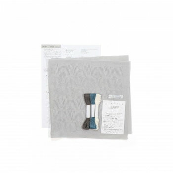 Sashiko Textile lab　花ふきんキット　刺し子キット　Flow(Pale Gray)　SK451