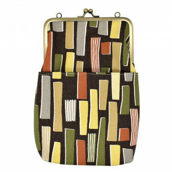 「北海道・沖縄・離島・一部地域へのお届けは別途送料を請求させていただきます。」「お客様都合でのキャンセルの場合、出荷前後にかかわらずキャンセル料などの手数料が発生いたしますので予めご了承ください。」「メーカーより取り寄せ商品のため、在庫状況によっては欠品・廃盤の可能性があります。あらかじめご了承ください。」おしゃれながま口タイプの2WAYショルダーバッグです。2種類のベルトが付いており、手提げにもショルダータイプにも。小物の収納に便利です。外側にポケットが付いて必要なものがさっと取り出せます。少し大きめで見た目以上の収納力。※商品の写真は、なるべく実物に近い状態になるよう努力しておりますが、光の具合やパソコンのモニターの種別、環境によっては、見え方が実際のものと多少異なって見える場合もございますので、ご了承ください。※柄物は商品により柄、模様の出方が、掲載商品画像と現物で異なる場合がございます。※水や汗等により色落ちすることがありますので、ご注意下さい。※バックや周囲のものとの摩擦や引っかかりに気をつけて下さい。※生産工場で品質管理、検品を行うなど品質向上に努めています。※若干のほつれや多少サイズの誤差が生じる場合があります。あらかじめご了承くださいますようお願いいたします。サイズ約W17×H21×D4cm、手さげベルト:約280mm、ショルダーベルト:約1130〜1360mm(6段階調整可能)個装サイズ：27×23×10cm重量個装重量：600g素材・材質表生地:日本製生地口金:スチール手提げベルト・ショルダーベルト:合皮付属品手さげベルトショルダーベルト生産国中国fk094igrjs