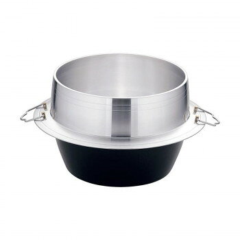 「北海道・沖縄・離島・一部地域へのお届けは別途送料を請求させていただきます。」「お客様都合でのキャンセルの場合、出荷前後にかかわらずキャンセル料などの手数料が発生いたしますので予めご了承ください。」「メーカーより取り寄せ商品のため、在庫状況によっては欠品・廃盤の可能性があります。あらかじめご了承ください。」左右2箇所に持ちやすいカン付きの羽釜です。火を止めても冷めにくく、美味しいご飯とおこげを炊き上げることができます。※ご飯の炊ける量は炊飯量の約半分位になります。サイズ深さ275mm、ツバ下外径φ372mm個装サイズ：46×46×29cm重量2.6kg個装重量：3880g仕様容量:25L炊飯量:5.8升生産国日本fk094igrjs