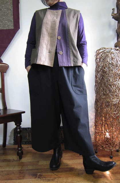 人気の創作パッチベストは作り手とお客様のセンスが通じ合う楽しいひと時 /一点限定　綿100%