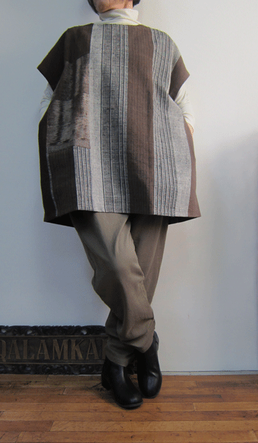 続・観光地では外人さんが多くなり創作継ぎはぎベストはみんな寄って来て興味深々♪1着限定 綿100%