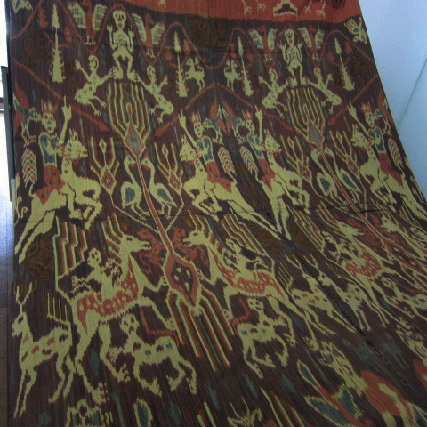 インドネシア　スンバ織り特大タペストリーIK01