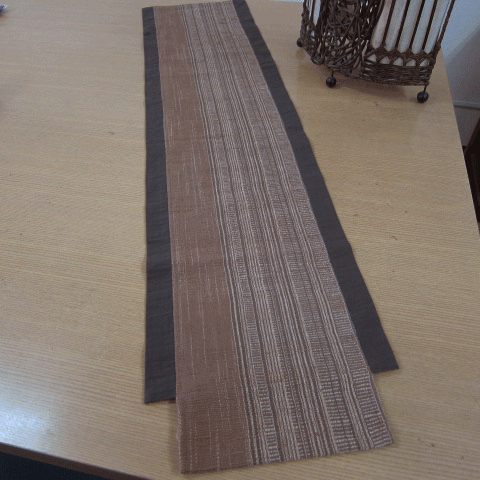 テーブルランナーTR05絣ブラウン系懐（なつき）創作バージョン