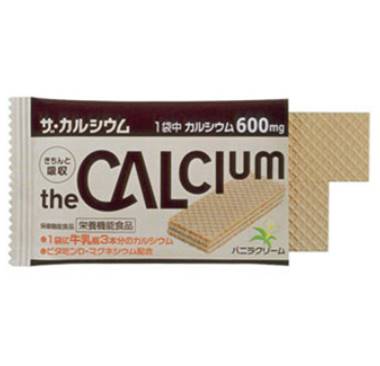 CM:8400■大塚製薬 ザ・カルシウム バニラクリーム(1袋(2枚)x120)牛乳3本分にあたるカルシウム600mgが入っています。しかも牛乳と同じくらいの吸収力があり、きちんと吸収されます。カロリーは牛乳の1/7以下の47〜51Kcalです。ビタミンD・マグネシウムも入っています。■広告文責■お問い合わせ先:有限会社COSME2000　Tel.0745-79-0205(mail:order@cosme2000.jp)・発売・製造元又は輸入元:大塚製薬株式会社・原産国:日本・商品区分:栄養機能食品(食品)※季節などにより予告なく原産国が変更になることがあります。※パッケージ等は予告なく変更されることがあります。※衛生商品につき返品・交換は一切お受けできません。