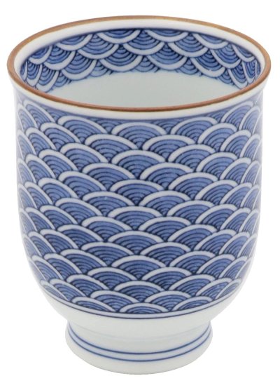 長崎県波佐見焼 御堂窯 青海波尽し 組湯呑　化粧箱入