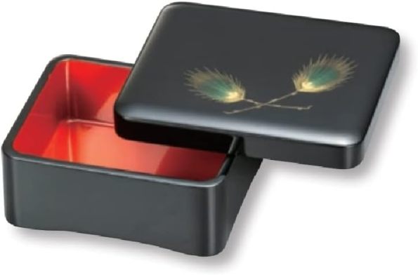 越前漆器 黒内朱 若松沈金 爪掛 木製/漆塗 丼重 サイズ:16.0×13.7×6.2cm うなぎ/鰻