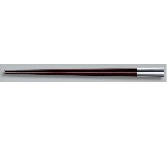 サイズ:0.8×23.5cm 材質:木製・耐熱素地 塗:MR漆塗 原産国:日本 越前漆器とは 越前漆器の歴史 越前漆器の起こりは約1500年前の昔にさかのぼり、当時の皇太子（後の継体天皇）が壊れた冠の修理を塗師に命じたことがきっかけといわれています。 塗師が修繕した冠と合わせて黒漆の椀も献上すると、皇太子はその出来栄えを大変気に入ったそうです。 そこで光沢の美しさに魅せられた皇太子が、この地域での漆器作りを奨励し現在までの越前漆器の発展につながっています。 越前漆器の特徴 堅牢、そして優美。越前漆器はその成り立ちから、頑丈なつくりでありながら視覚的な美しさも合わせてお楽しみ頂ける漆器となっています。 「花塗り」という技法も特徴で、はけの跡や埃などが残らぬよう仕上げの漆を塗り、そのまま乾燥させます。 越前漆器の生産工程 ・素地 まずは漆器の原型の制作から始まります。 丸物ならろくろで削り、角物なら裁断や組み立て、合成樹脂素材の場合は熱加工して成型されます。 ・塗り 中塗りと中塗り研ぎ、そして上塗りを繰り返します。 塗師の技によって均一の厚さ・そして魅力的な光沢が生み出されます。 合成樹脂の場合はスプレーによって塗りが行われるものもあります。 ・加飾 蒔絵師・沈金師が漆器に絵や紋様を加えます。 蒔絵は漆で描いた絵に金粉を蒔きつけることで描き、沈金はノミで削った溝に漆を入れ金粉を入れることで描きます。 蒔絵・沈金の導入 明治時代までは「片山椀」という堅牢かつシンプルな漆器が製造されていました。 徐々に新たな技術が導入されるようになり、京都から「蒔絵」、輪島から「沈金」の技術が取り入れられたことで、越前漆器は絢爛豪華なデザイン性も併せ持つようになります。 業務用漆器として 明治時代半ばに入ると、椀類だけでなく、重箱や盆、花器などといった多彩な商品ラインナップが展開されていきます。 生産エリアも広がり、業務用漆器としても発展しました。 現在では全国でもシェア率8割を超えるまでに成長しています。 様々な使用用途 ちょっとした遊び心をかたちにして暮らしに彩りを添えたいとき、特別な日をもっと輝かせたいとき、集まったみんなの気持ちをいっそう引き立たせたいとき…。 越前漆器産地では、暮らしの中のいろいろな場面で漆器が活躍しています。 身近に漆器のある暮らしの楽しさ、味わい深さをみんなが知っているからです。 普段使いにも、トクベツな日にも。是非お手にとってみてください。 お正月などの季節行事に 出産祝い・結婚祝いなどの贈答品に イベントでの雰囲気づくりに 普段使い用に 海外の方へのお土産に