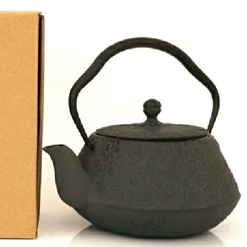 南部鉄器・南部鐡器 鉄瓶 腰張型桜（0.5L） 内面漆加工