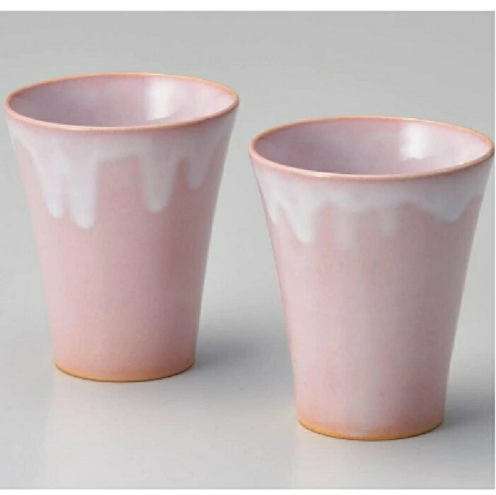 サイズ:径9×10.5cm 容量約： 300ml 素材：陶器 生産地：日本 作家：服部天龍窯 ※萩焼の色合いは、土と釉薬が溶け合って生まれます。 ひとつとして同じ色合いのものはございません。 焼き上がりの商品を検品し、弊社基準にて許容できる色合い・風合いの違いは良品とさせていただいております。 萩焼の特性をご理解いただき、ご注文くださいますようお願いいたします。