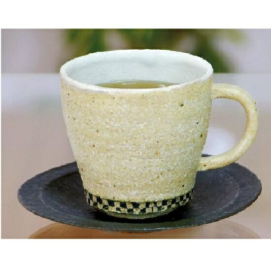 Shigaraki Ware - 信楽焼 カップ＆ソーサー・金彩市松コーヒー碗皿　(約220cc)