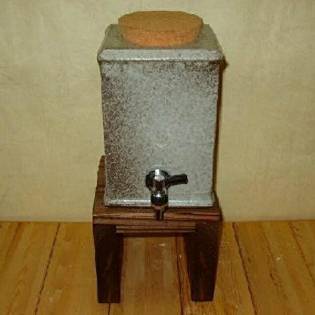 信楽焼 焼酎サーバー 角白モダン(1升用)