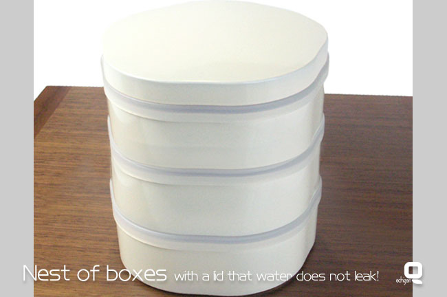 密閉蓋付き重箱 プラム オフホワイト 三段