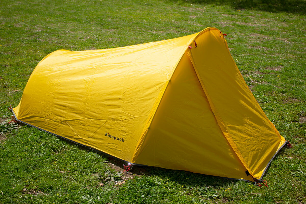 ツーリングテント ソロテント テント 一人用テント ソロ 2人用 1人用 ツーリング キャンプ キャンプテント 一人用 二人用 二人用テント コンパクト 軽量 前室あり アウトドア 自転車 バイク トンネル Bikepack バイクパック通販格安セール情報 楽天 通販