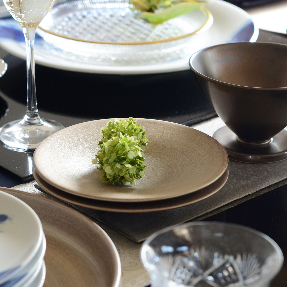 【OUTLET MS24 訳あり品】崇雪 ラウンドプレート 15cm sy1501 ゴールド【有田焼 ゴールド シルバー 艶消し マット 和食器 日本製 和モダ...