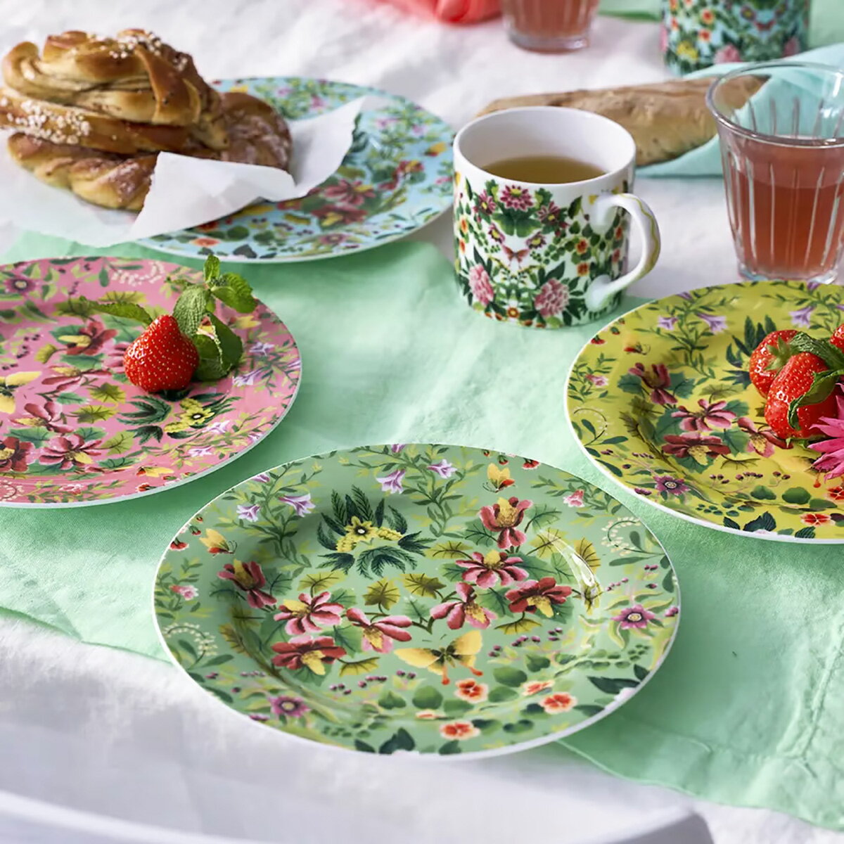 樂天商城 - IKEBANA サイドプレート 4枚セット【DESIGNERS GUILD デザイナーズギルド テーブルウェア イギリス 磁器 食器 お皿 おしゃれ ギフト プレゼント 贈り物 輸入洋食器 ボーンチャイナ】
