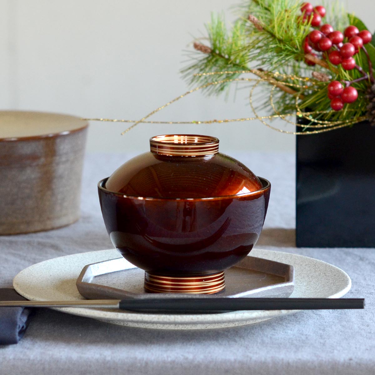 【取り寄せ商品】新越前椀 白檀筋目　【耐熱 お椀 汁椀 吸物椀 木製 食洗器可 正月】のサムネイル