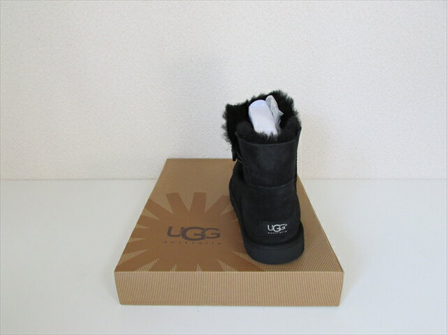 UGG australia アグ オーストラリア シープスキン ブーツ ミニベイリーボタン サイズUS5 (22cm) ブラック【新品】UGG australia Mini Bailey Button /Black