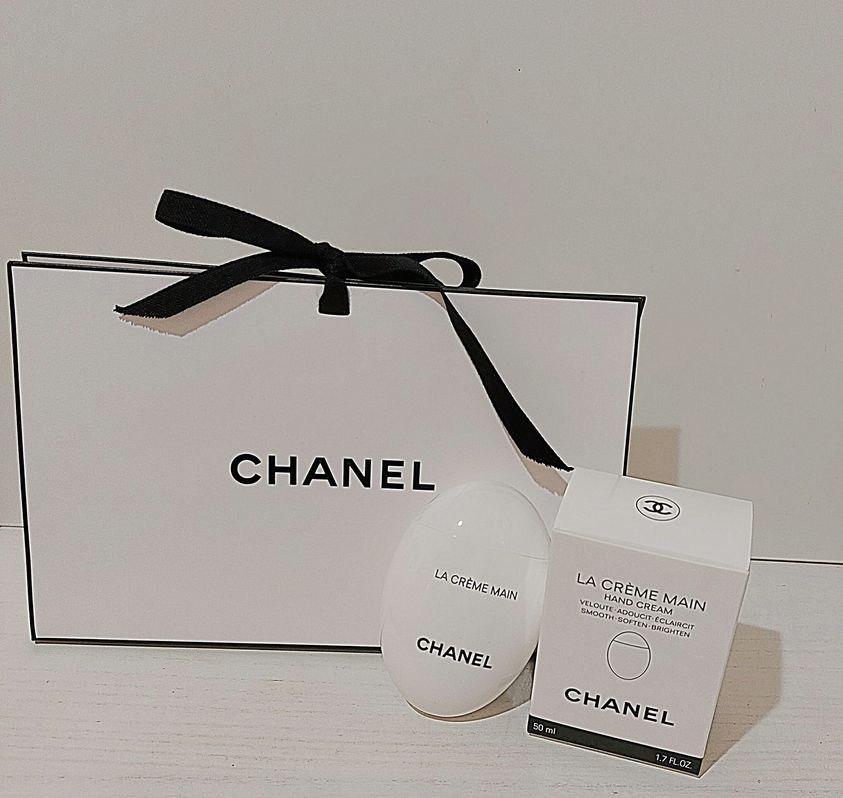 シャネル ギフトボックス　ショッパー付　シャネル 　CHANEL ハンドクリーム　卵　プレゼントに　祝いクリスマス　バレンタイン　ラ クレーム マン 代引き不可