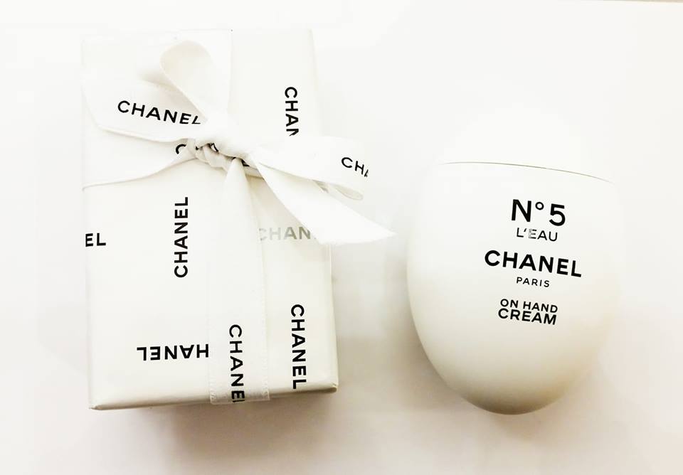 L'eau 　No 5 シャネル 　CHANEL ハンドクリーム　卵　プレゼントに　祝い ロー　　クリスマス　バレンタイン　即納 代引き不可 ラ ク..