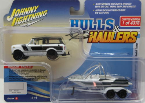 1/64 ジョニーライトニング JOHNNY LIGHTNING 1979 International Scout II with Boat & Trailer ボート&トレーラー ミニカー アメ車