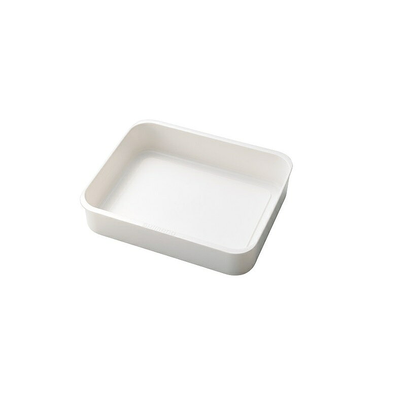 商品説明小物や弁当入れや氷作りケースとして活用できる、なにかと便利な大型トレー。●弁当、飲み物、小道具入れに！●食べ物が氷に直接触れないので冷えすぎ防止！●ペットボトル500ml×5本相当収容！SHIMANOシマノ　SPA-ZA トレー 65L用●品番：NA-B65T●サイズ：65L用●外寸法（mm）：幅313×長297×高82●素材：PP●カラー：ホワイト詳細はこちら