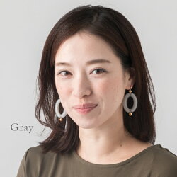 ★イタリアンビーズシリーズ"オーバル"ピアス/イヤリング★カラフルイタリアンカラー大ぶり樹脂楕円形揺れるアクセサリーレディース※「ネコポス」送料無料