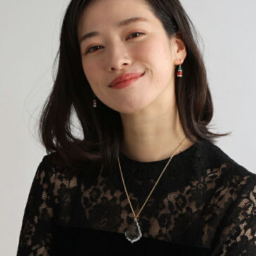 【アレルギーフリー パーツ交換可能】 スワロフスキークリスマスボックス「オーナメントネックレス& ピアス」 R-days ピアス イヤリング ネックレス SWAROVSKI クリスタル ゴールド アレルギーフリー 痛くない アクセサリー レディース ※「ゆうパケット」送料無料