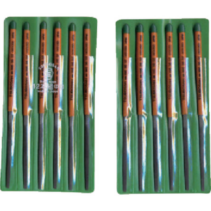 【商品解説】●目立てが鋭く、耐久性に優れています。側面（片側のみ）も刃が刻まれています。【用途】・鉄をはじめ、あらゆる金属の加工にご使用下さい【仕様】タイプ：12本組中目、全長（mm）：170、刃長（mm）：70、粒度：02（中目）　1cm当たり26cutの目が刻まれています。、全長×刃長（mm）：170×70、質量（g）：155粒度：01（荒目）、02（中目）、03（細目）、04（油目）●形状平：　幅×厚（mm）：　4×2．0【材質／仕上】●合金工具鋼（SKS−8）【注意】●組ヤスリの5本組〜12本組は全長を表します。5本組＝215mm　8本組＝200mm　10本組＝185mm　12本組＝170mm●目詰まりした場合はブラシ等で取り除いてお使いください。●沖縄・離島　運賃別途【スペック】●型式：HI01202（HI01202）●JANコード：4518007471069この商品は宅配便でお届けする商品です出荷可能日から最短日時でお届けします。※出荷完了次第メールをお送りします。配送サービス提供エリアを調べることができます「エリア検索」をクリックして、表示された画面にお届け先の郵便番号7桁を入力してください。ご購入可能エリア検索お買い上げ合計3,980円以上で送料無料となります。※3,980円未満の場合は、一律550円（税込）となります。●出荷可能日から最短日時でお届けします。（日時指定は出来ません。）　※お届け時に不在だった場合は、「ご不在連絡票」が投函されます。　「ご不在連絡票」に記載された宅配業者の連絡先へ、再配達のご依頼をお願いいたします。●お届けは玄関先までとなります。●宅配便でお届けする商品をご購入の場合、不用品リサイクル回収はお受けしておりません。●全て揃い次第の出荷となりますので、2種類以上、または2個以上でのご注文の場合、出荷が遅れる場合があります。詳細はこちら■商品のお届けについて商品の到着日については、出荷完了メール内のリンク（宅配業者お荷物お問い合わせサービス）にてご確認ください。詳しいお届け目安を確認する1度の注文で複数の配送先にお届けすることは出来ません。※注文時に「複数の送付先に送る」で2箇所以上への配送先を設定した場合、すべてキャンセルとさせていただきます。