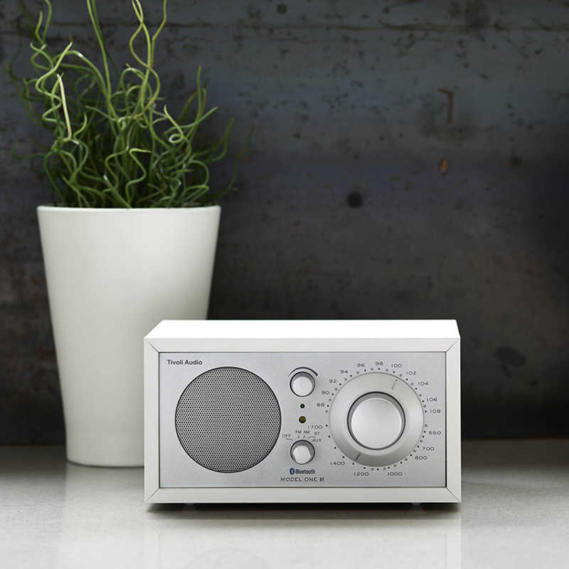TIVOLIAUDIO��Model One BT�� AM/ �磻��FM/ Bluetooth �ơ��֥�饸�� ���ԡ����� ��Bluetooth�б��� Silver-White��M1BT-1770-JP
