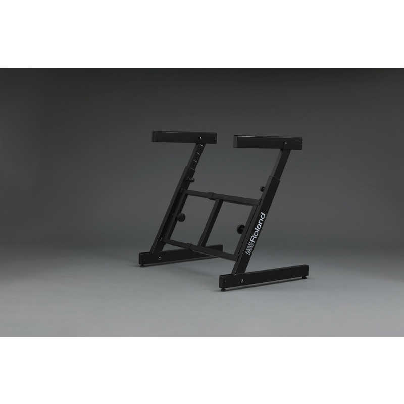 【商品解説】KS-11Zは、88鍵のステージピアノ、その他キーボードに最適なZ型のキーボード・スタンドです。堅牢性に優れたスチール素材を採用。自宅、ステージやスタジオでのセットアップに合わせて、スタンドの高さや幅が調整可能です。プッシュピンやサポートアームにより、折りたたみ状態から素早く簡単に組み立てることができます。【スペック】●型式：KS-11Z（KS11Z）●JANコード：4957054520366この商品は宅配便でお届けする商品です出荷可能日から最短日時でお届けします。※出荷完了次第メールをお送りします。配送サービス提供エリアを調べることができます「エリア検索」をクリックして、表示された画面にお届け先の郵便番号7桁を入力してください。ご購入可能エリア検索お買い上げ合計3,980円以上で送料無料となります。※3,980円未満の場合は、一律550円（税込）となります。●出荷可能日から最短日時でお届けします。（日時指定は出来ません。）　※お届け時に不在だった場合は、「ご不在連絡票」が投函されます。　「ご不在連絡票」に記載された宅配業者の連絡先へ、再配達のご依頼をお願いいたします。●お届けは玄関先までとなります。●宅配便でお届けする商品をご購入の場合、不用品リサイクル回収はお受けしておりません。●全て揃い次第の出荷となりますので、2種類以上、または2個以上でのご注文の場合、出荷が遅れる場合があります。詳細はこちら■商品のお届けについて商品の到着日については、出荷完了メール内のリンク（宅配業者お荷物お問い合わせサービス）にてご確認ください。詳しいお届け目安を確認する1度の注文で複数の配送先にお届けすることは出来ません。※注文時に「複数の送付先に送る」で2箇所以上への配送先を設定した場合、すべてキャンセルとさせていただきます。