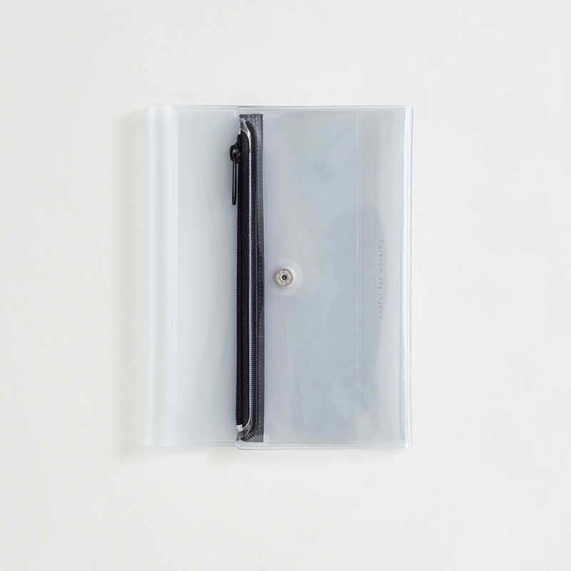 ダイゴー　isshoni.ケース付ノートカバーPVC A6 Rクリアブラック　N1993(3)