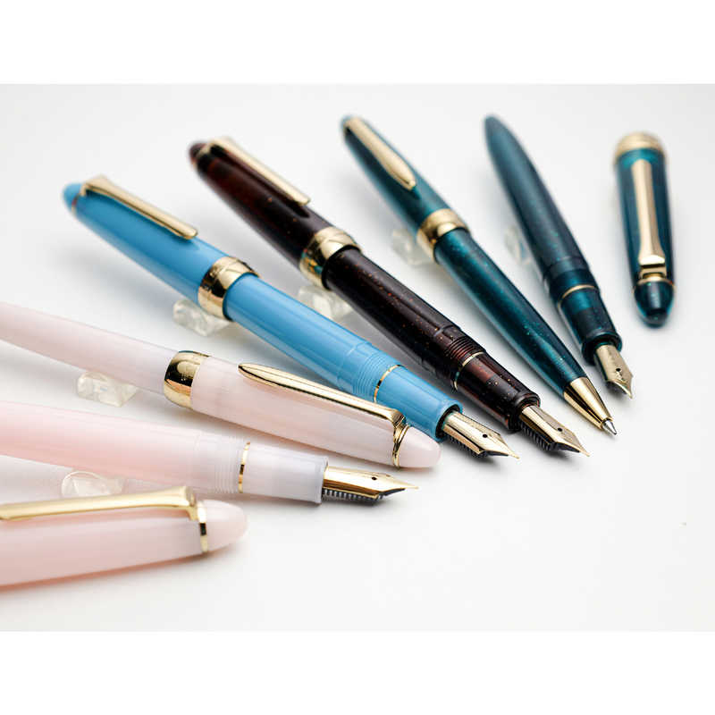 Foto von SHIKIORI KUSA ASOBI Fountain Pen