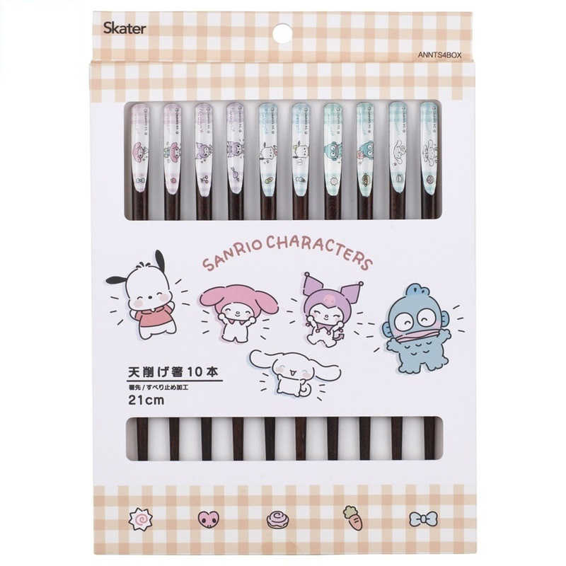 【商品解説】天削げ箸10本セット！使いやすく持ちやすい21cmサイズ。先端部分は、すべり止め加工。複数本あれば世界観は伝わる。一膳ということではなく複数本から好きな2本を選べばいいという新しい切り口です。自宅用はもちろんギフトやお土産にもちょうどいい商品です。お気に入りのキャラクターのお箸で気分も楽しくお食事を。【品質表示】品名/合成漆器表面塗装の種類/ウレタン塗装表地の種類/天然木【商品サイズ（約）】箸の長さ： 21cm※自動食器洗浄機・食器乾燥機・電子レンジ使用不可。【スペック】●型式：ANNTS4BOX（ANNTS4BOX）●JANコード：4973307694479この商品は宅配便でお届けする商品です出荷可能日から最短日時でお届けします。※出荷完了次第メールをお送りします。配送サービス提供エリアを調べることができます「エリア検索」をクリックして、表示された画面にお届け先の郵便番号7桁を入力してください。ご購入可能エリア検索お買い上げ合計3,980円以上で送料無料となります。※3,980円未満の場合は、一律550円（税込）となります。●出荷可能日から最短日時でお届けします。（日時指定は出来ません。）　※お届け時に不在だった場合は、「ご不在連絡票」が投函されます。　「ご不在連絡票」に記載された宅配業者の連絡先へ、再配達のご依頼をお願いいたします。●お届けは玄関先までとなります。●宅配便でお届けする商品をご購入の場合、不用品リサイクル回収はお受けしておりません。●全て揃い次第の出荷となりますので、2種類以上、または2個以上でのご注文の場合、出荷が遅れる場合があります。詳細はこちら■商品のお届けについて商品の到着日については、出荷完了メール内のリンク（宅配業者お荷物お問い合わせサービス）にてご確認ください。詳しいお届け目安を確認する1度の注文で複数の配送先にお届けすることは出来ません。※注文時に「複数の送付先に送る」で2箇所以上への配送先を設定した場合、すべてキャンセルとさせていただきます。