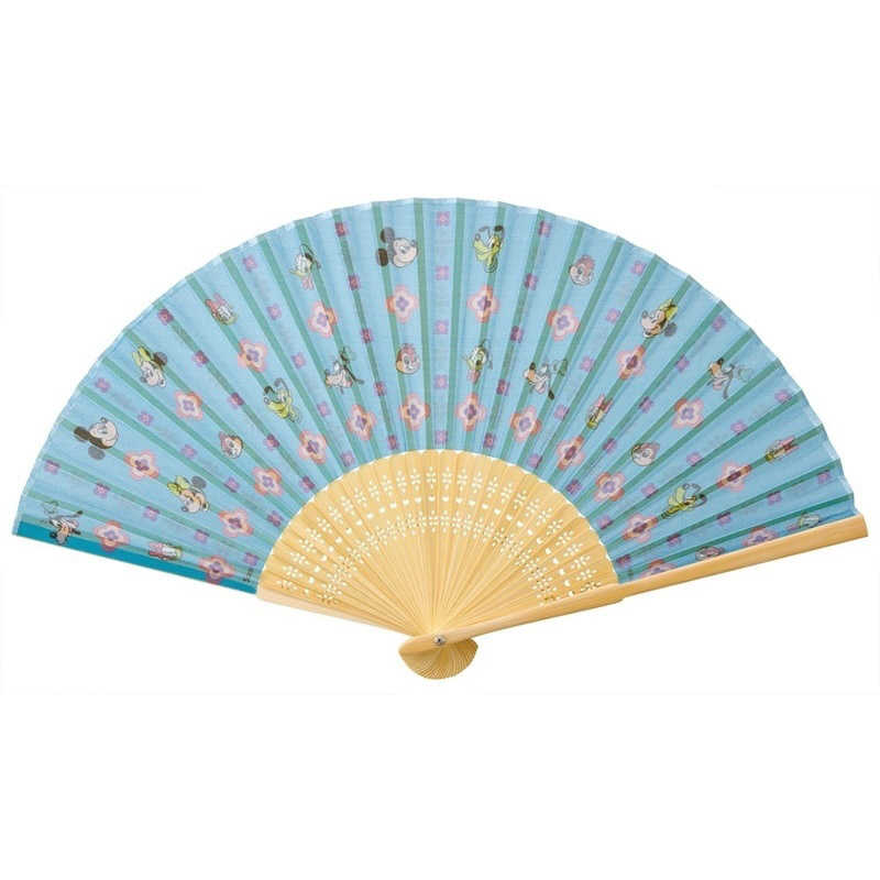 【商品解説】暑さ対策におすすめ！暑い日差しの中や蒸し暑い屋内などでサッと取り出して手軽に涼しく♪使わないときはたたんでコンパクトに！【スペック】●型式：ZSS1（ZSS1）●JANコード：4973307676550仕様1：サイズ：378×220mm(展開時)仕様2：材質：生地＝ポリエステル　竹仕様3：重量：28gこの商品は宅配便でお届けする商品です出荷可能日から最短日時でお届けします。※出荷完了次第メールをお送りします。配送サービス提供エリアを調べることができます「エリア検索」をクリックして、表示された画面にお届け先の郵便番号7桁を入力してください。ご購入可能エリア検索お買い上げ合計3,980円以上で送料無料となります。※3,980円未満の場合は、一律550円（税込）となります。●出荷可能日から最短日時でお届けします。（日時指定は出来ません。）　※お届け時に不在だった場合は、「ご不在連絡票」が投函されます。　「ご不在連絡票」に記載された宅配業者の連絡先へ、再配達のご依頼をお願いいたします。●お届けは玄関先までとなります。●宅配便でお届けする商品をご購入の場合、不用品リサイクル回収はお受けしておりません。●全て揃い次第の出荷となりますので、2種類以上、または2個以上でのご注文の場合、出荷が遅れる場合があります。詳細はこちら■商品のお届けについて商品の到着日については、出荷完了メール内のリンク（宅配業者お荷物お問い合わせサービス）にてご確認ください。詳しいお届け目安を確認する1度の注文で複数の配送先にお届けすることは出来ません。※注文時に「複数の送付先に送る」で2箇所以上への配送先を設定した場合、すべてキャンセルとさせていただきます。