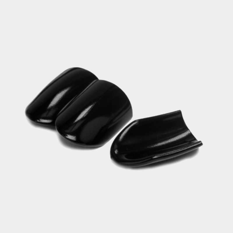 【商品解説】フロアプロテクター（3個入り） 樹脂製のプロテクターを譜面台脚部分の先につけることにより、木製やタイル製の床に傷がつくのを防ぎます。差し込むだけで簡単に装着でき、（M52 ボイジャー、M81ハーモニー以外の）マンハセット譜面台に使用できます。【スペック】●型式：M1700（M1700）●JANコード：0706576017007この商品は宅配便でお届けする商品です出荷可能日から最短日時でお届けします。※出荷完了次第メールをお送りします。配送サービス提供エリアを調べることができます「エリア検索」をクリックして、表示された画面にお届け先の郵便番号7桁を入力してください。ご購入可能エリア検索お買い上げ合計3,980円以上で送料無料となります。※3,980円未満の場合は、一律550円（税込）となります。●出荷可能日から最短日時でお届けします。（日時指定は出来ません。）　※お届け時に不在だった場合は、「ご不在連絡票」が投函されます。　「ご不在連絡票」に記載された宅配業者の連絡先へ、再配達のご依頼をお願いいたします。●お届けは玄関先までとなります。●宅配便でお届けする商品をご購入の場合、不用品リサイクル回収はお受けしておりません。●全て揃い次第の出荷となりますので、2種類以上、または2個以上でのご注文の場合、出荷が遅れる場合があります。詳細はこちら■商品のお届けについて商品の到着日については、出荷完了メール内のリンク（宅配業者お荷物お問い合わせサービス）にてご確認ください。詳しいお届け目安を確認する1度の注文で複数の配送先にお届けすることは出来ません。※注文時に「複数の送付先に送る」で2箇所以上への配送先を設定した場合、すべてキャンセルとさせていただきます。