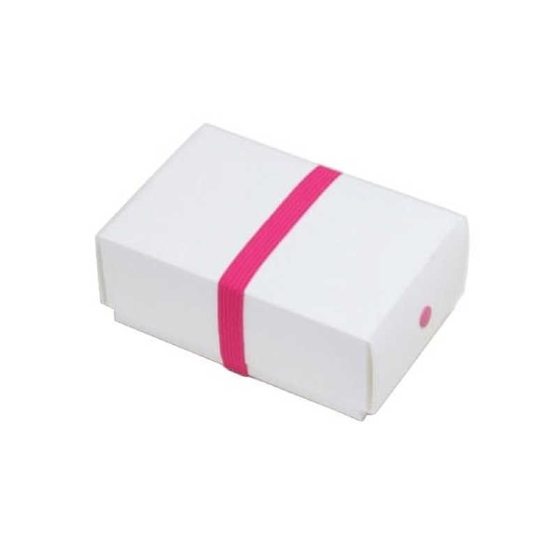 【商品解説】●丈夫だから繰り返し使えて経済的●ペタンコになるから荷物スッキリ●ホームパーティでも活躍●ギフトボックスとして●お菓子作りにも【スペック】●型式：オリタタミランチボックスイ（オリタタミランチボックスイ）●JANコード：4562230451428この商品は宅配便でお届けする商品です出荷可能日から最短日時でお届けします。※出荷完了次第メールをお送りします。配送サービス提供エリアを調べることができます「エリア検索」をクリックして、表示された画面にお届け先の郵便番号7桁を入力してください。ご購入可能エリア検索お買い上げ合計3,980円以上で送料無料となります。※3,980円未満の場合は、一律550円（税込）となります。●出荷可能日から最短日時でお届けします。（日時指定は出来ません。）　※お届け時に不在だった場合は、「ご不在連絡票」が投函されます。　「ご不在連絡票」に記載された宅配業者の連絡先へ、再配達のご依頼をお願いいたします。●お届けは玄関先までとなります。●宅配便でお届けする商品をご購入の場合、不用品リサイクル回収はお受けしておりません。●全て揃い次第の出荷となりますので、2種類以上、または2個以上でのご注文の場合、出荷が遅れる場合があります。詳細はこちら■商品のお届けについて商品の到着日については、出荷完了メール内のリンク（宅配業者お荷物お問い合わせサービス）にてご確認ください。詳しいお届け目安を確認する1度の注文で複数の配送先にお届けすることは出来ません。※注文時に「複数の送付先に送る」で2箇所以上への配送先を設定した場合、すべてキャンセルとさせていただきます。
