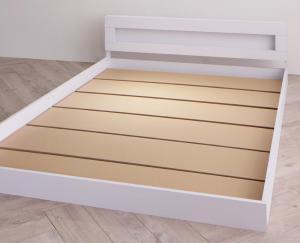 ダブルベッド 2人 フレームのみ ローベッド ロータイプ フロア 低床 低い 宮付き ヘッドボード 枕元 棚 ラック 携帯 ティッシュ メガネ リモコン 頭上 収納 照明 読書灯 ライト 読書 電気 コンセント ゲーム ケーブル スマホ 充電 デザイナーズ ホテル モダン 高級 メンズ